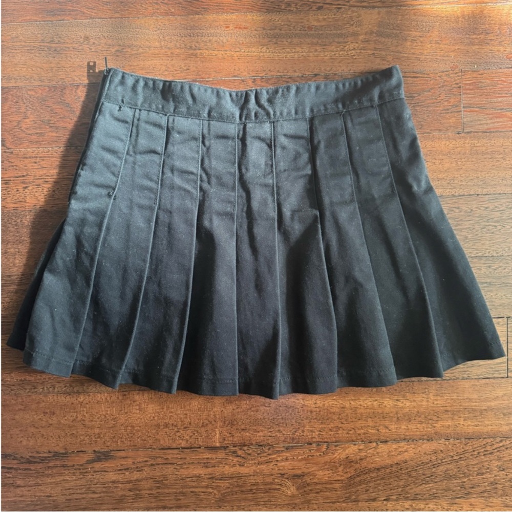 Brandy Melville Black Pleated Mini Skirt